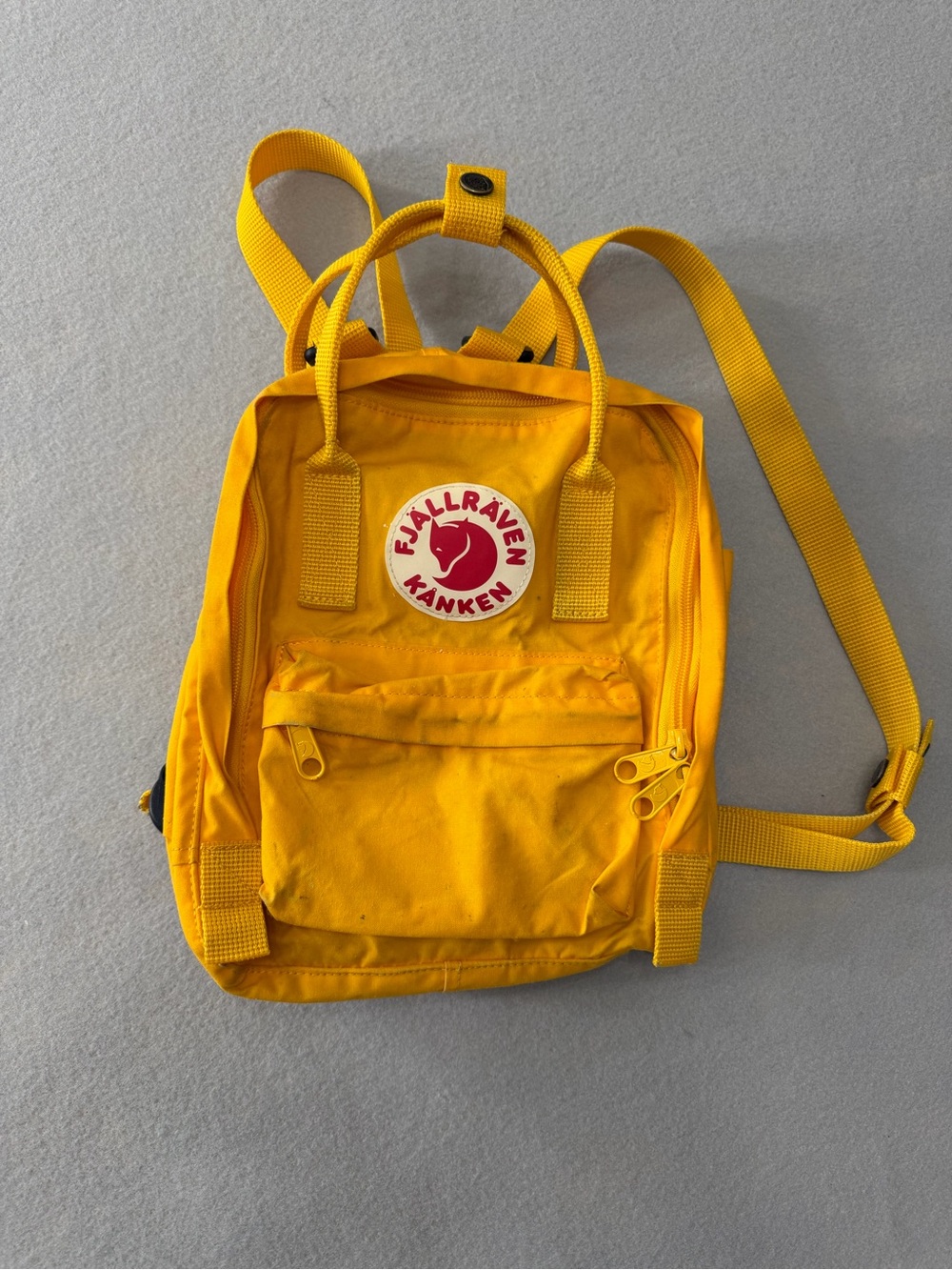 177/860 Fjallraven Kanken Mini Backpack Warm Yellow Small 23561 Used Fair